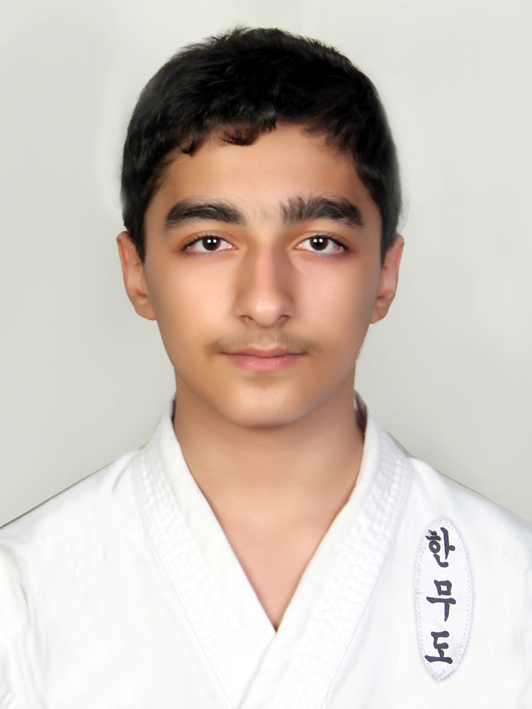 اشکان محسنی